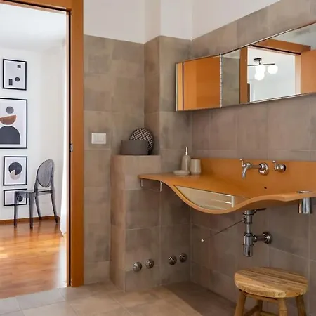 Exclusive Penthouse With 60 M2 Panoramic Terrace Appartamento